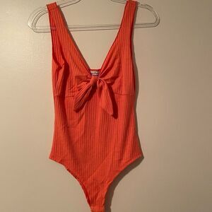 Knot front bodysuit size small